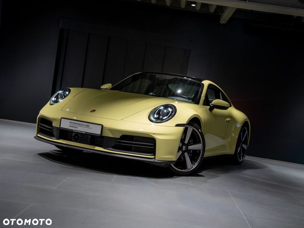 Porsche 911 Carrera - 14