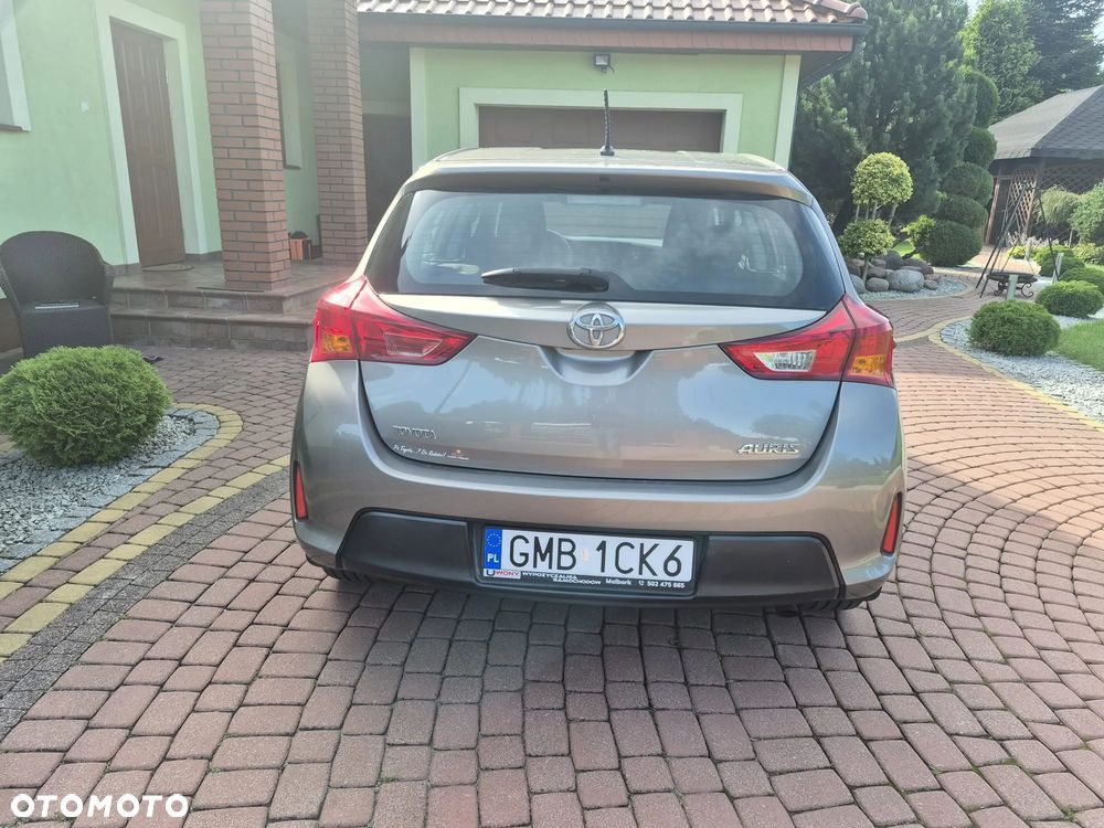 Toyota Auris 1.6 Active - 11
