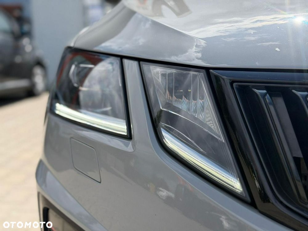 Skoda Octavia 2.0 TDI DSG RS - 12