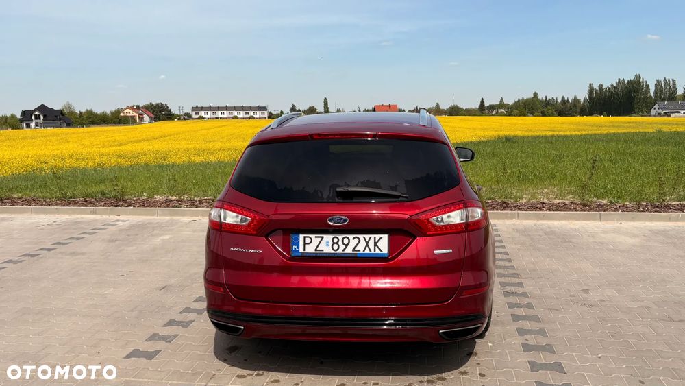 Ford Mondeo 2.0 EcoBoost Titanium - 3