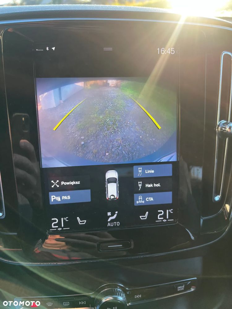 Volvo XC 40 D4 AWD Geartronic R-Design - 12