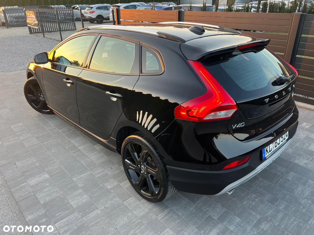 Volvo V40 Cross Country D4 Geartronic Momentum - 17