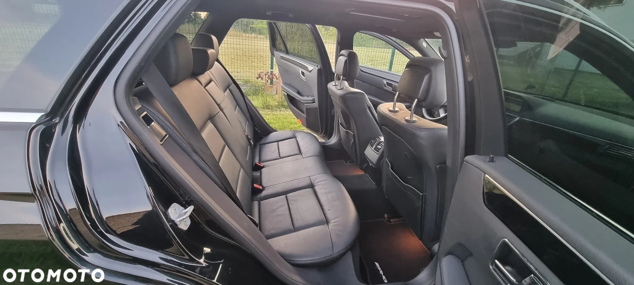Mercedes-Benz Klasa E 350 CDI 4-Matic BlueEff Avantgarde - 35