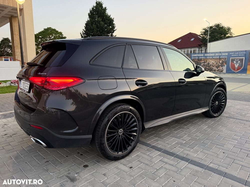 Mercedes-Benz GLC 300 d 4MATIC MHEV - 33
