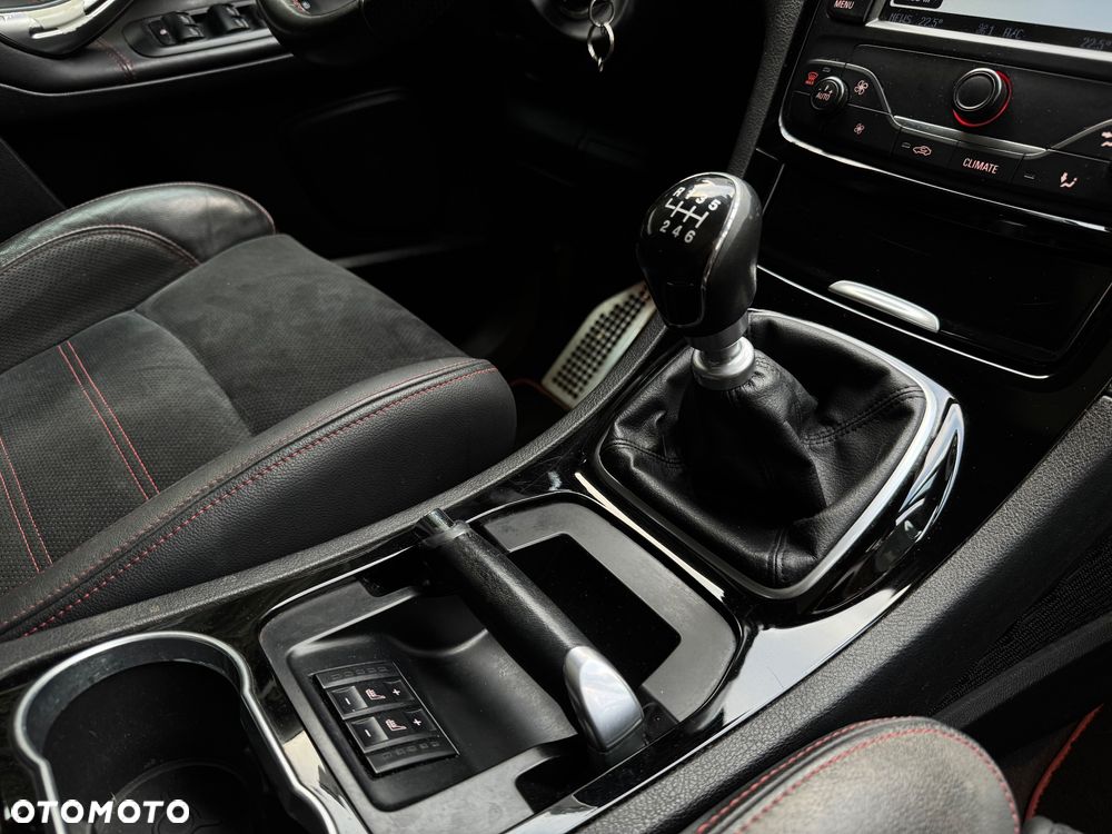 Ford S-Max 2.0 TDCi DPF Titanium X - 32