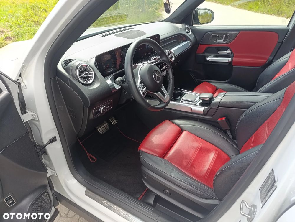 Mercedes-Benz GLB 250 8G-DCT AMG Line - 12