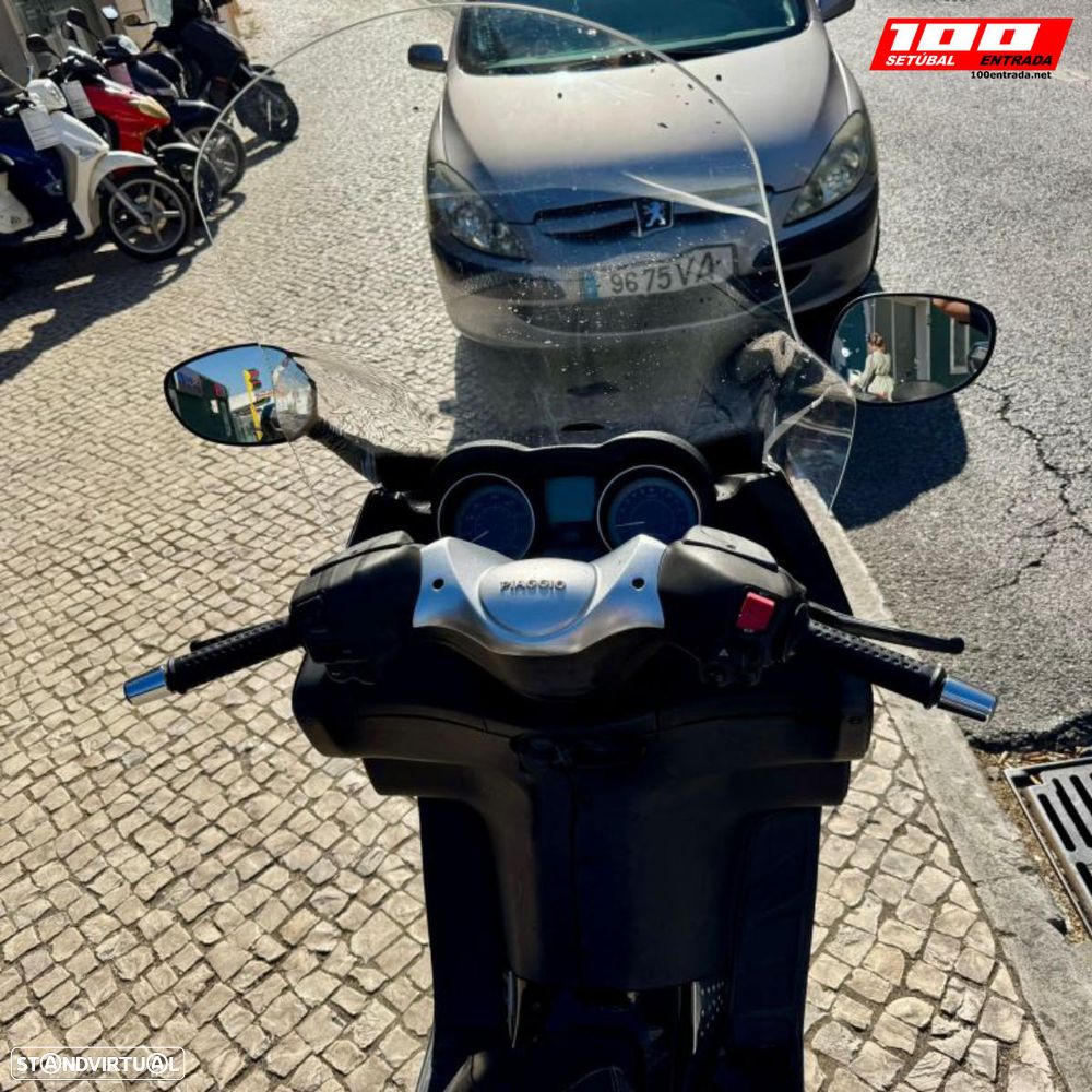 Piaggio XEvo 125 - 8