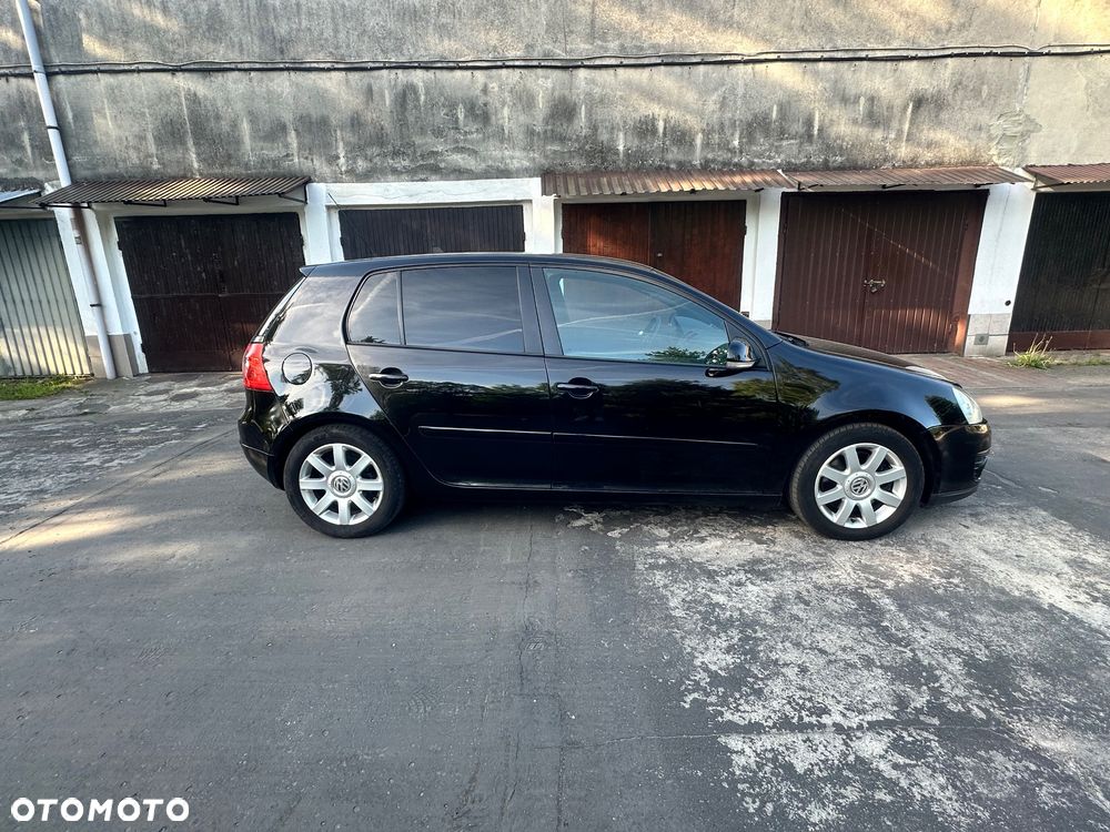 Volkswagen Golf 2.0 TDI DPF GT - 25