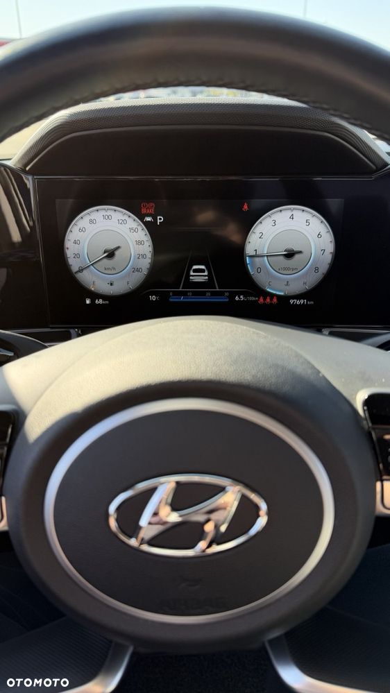 Hyundai Elantra 1.6 Executive CVT - 11