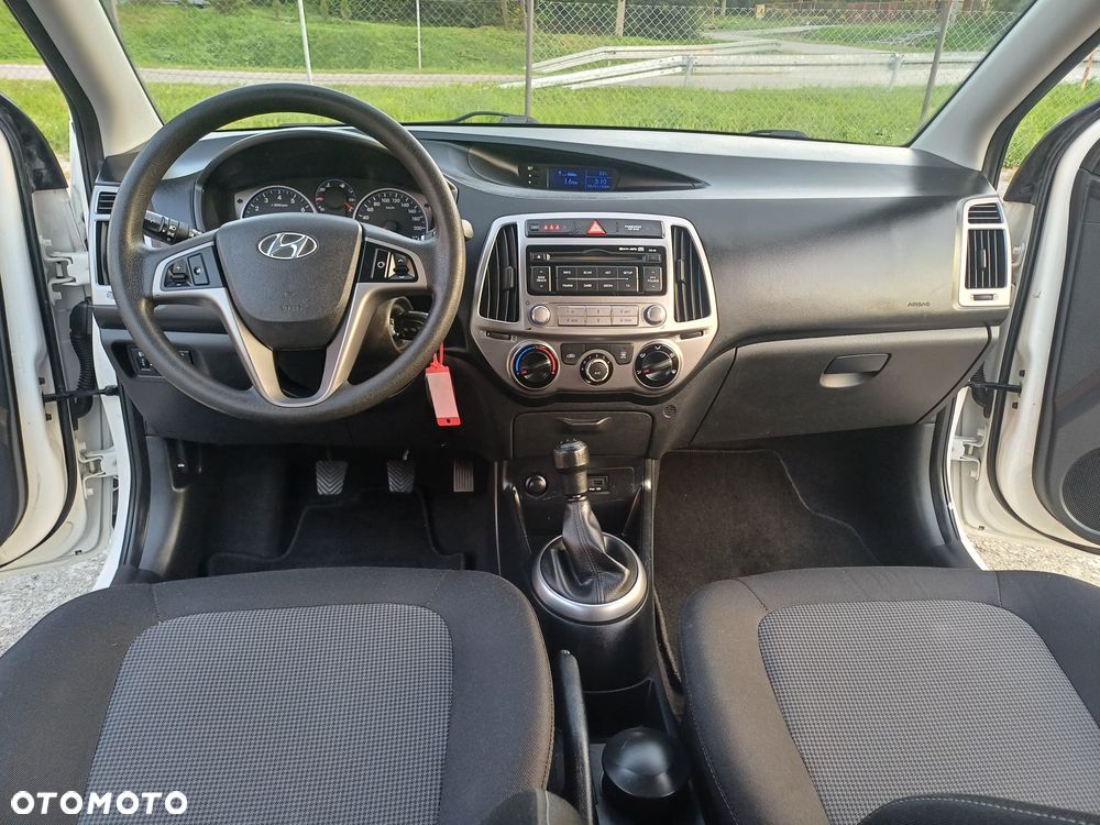 Hyundai i20 1.2 Comfort - 13