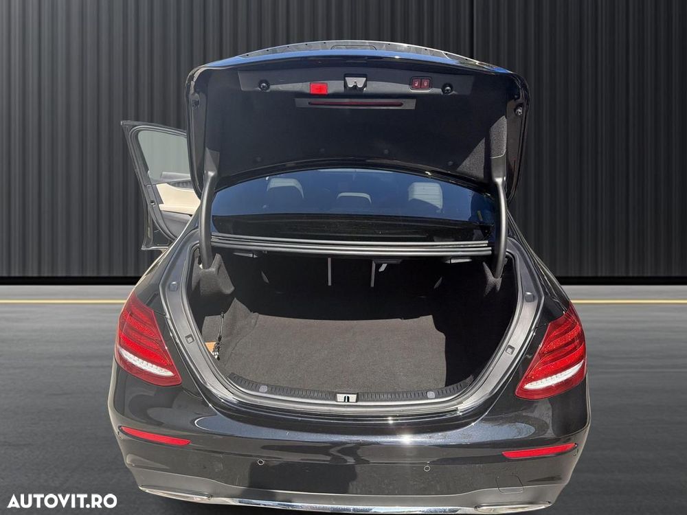 Mercedes-Benz E 200 4MATIC 9G-TRONIC AMG Line - 14