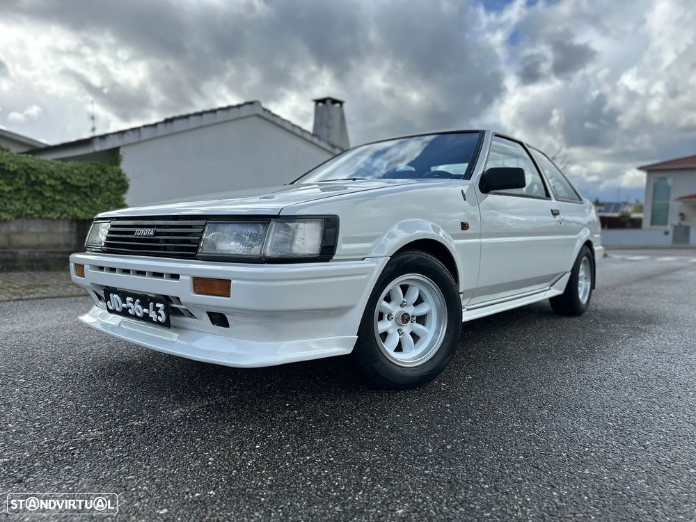 Toyota Corolla AE86 1.6 GTi - 1