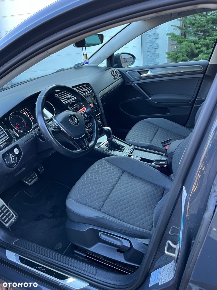 Volkswagen Golf - 12