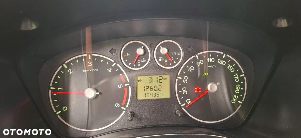 Ford Connect - 16