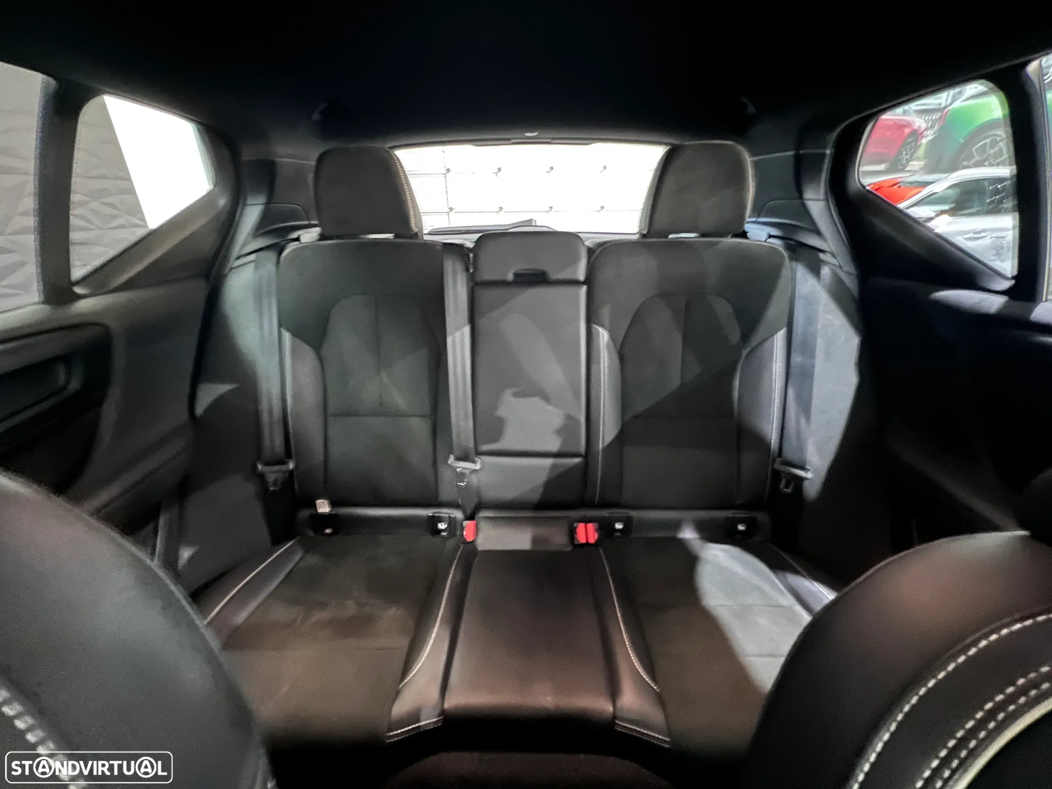 Volvo XC 40 1.5 T4 PHEV R-Design - 6