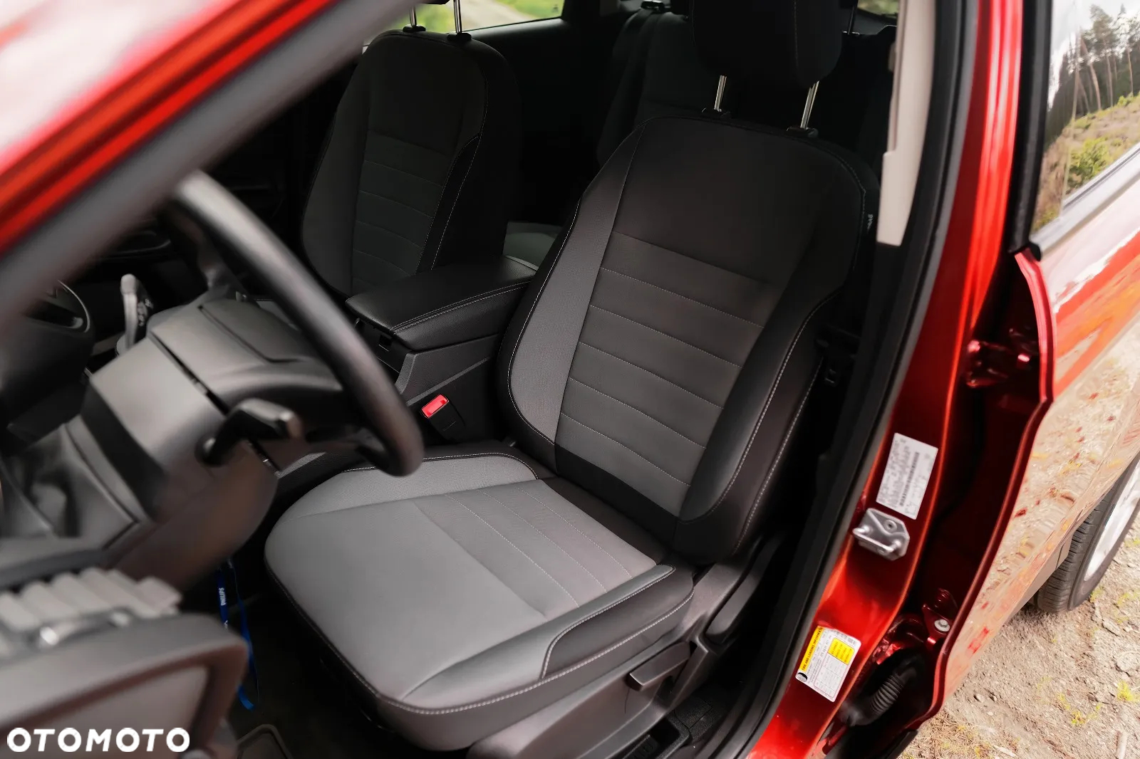 Ford Kuga - 10