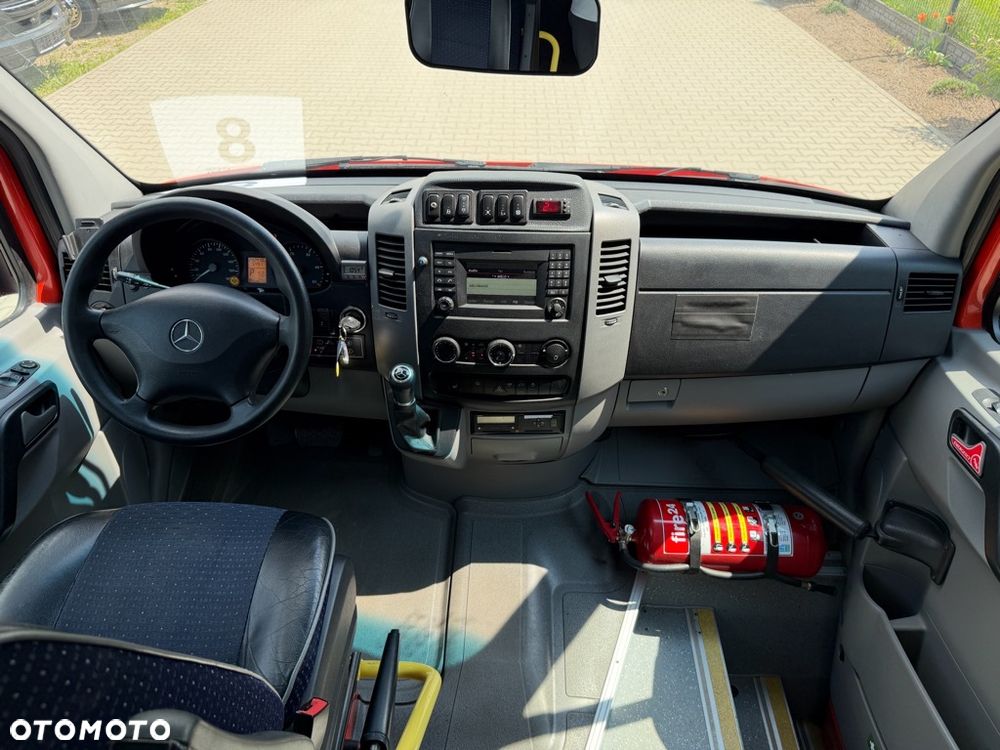 Mercedes-Benz Sprinter 516 - 21