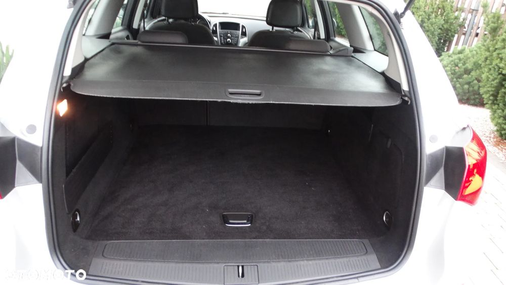 Opel Astra 1.4 T Cosmo - 10
