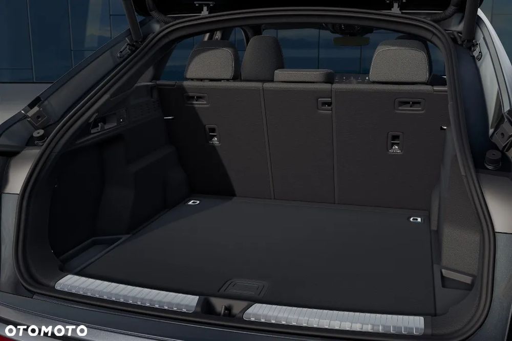 Audi Q5 Sportback - 12