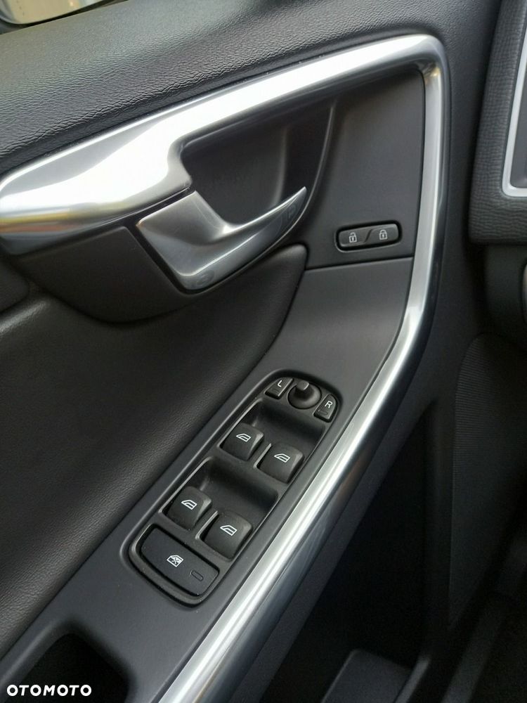 Volvo XC 60 D3 Ocean Race - 34