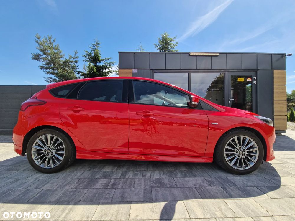 Ford Focus 1.0 EcoBoost ST-Line Red ASS - 6