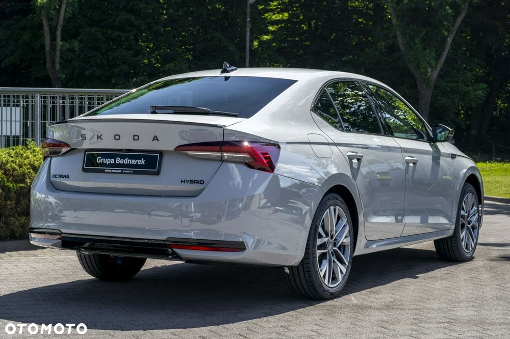 Skoda Octavia - 8