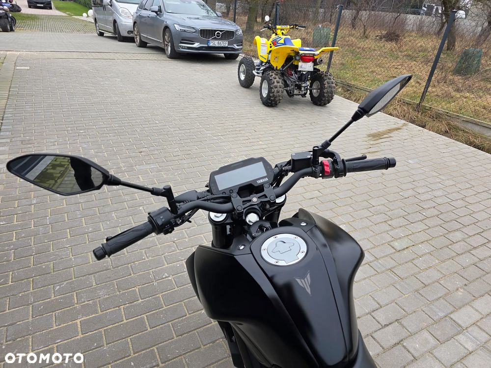 Yamaha MT - 28