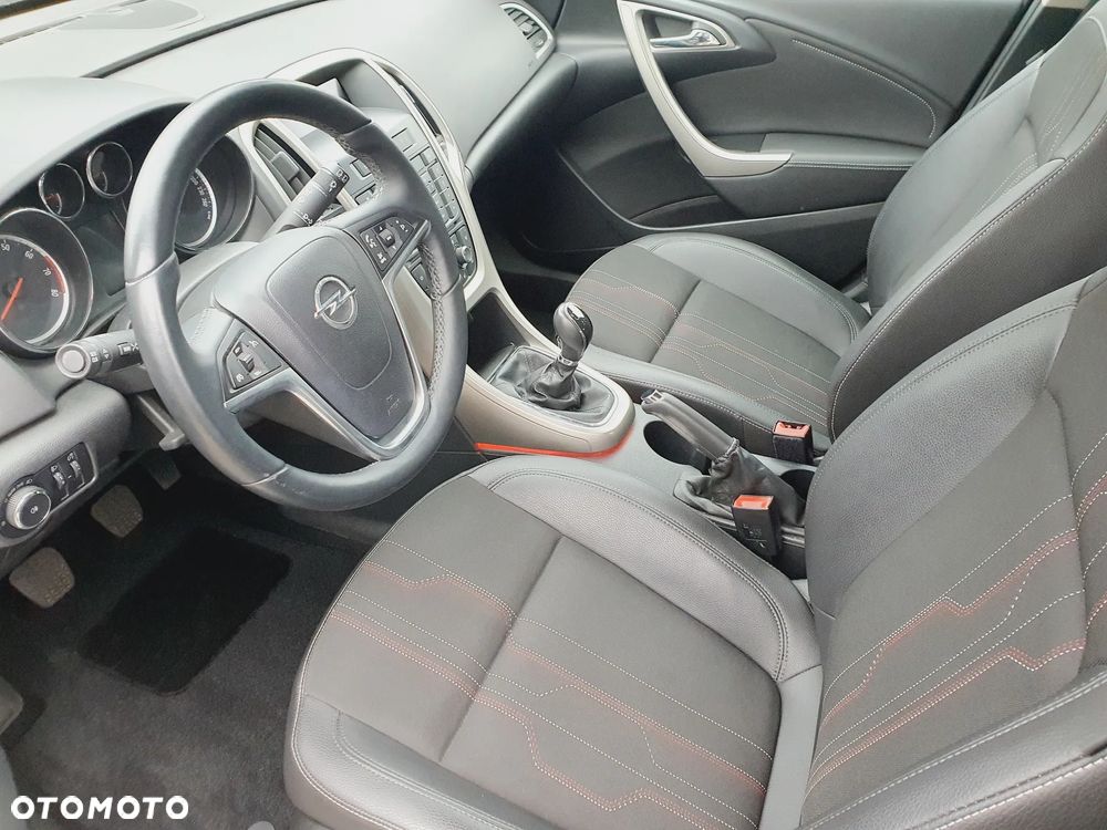 Opel Astra 1.4 Turbo - 21