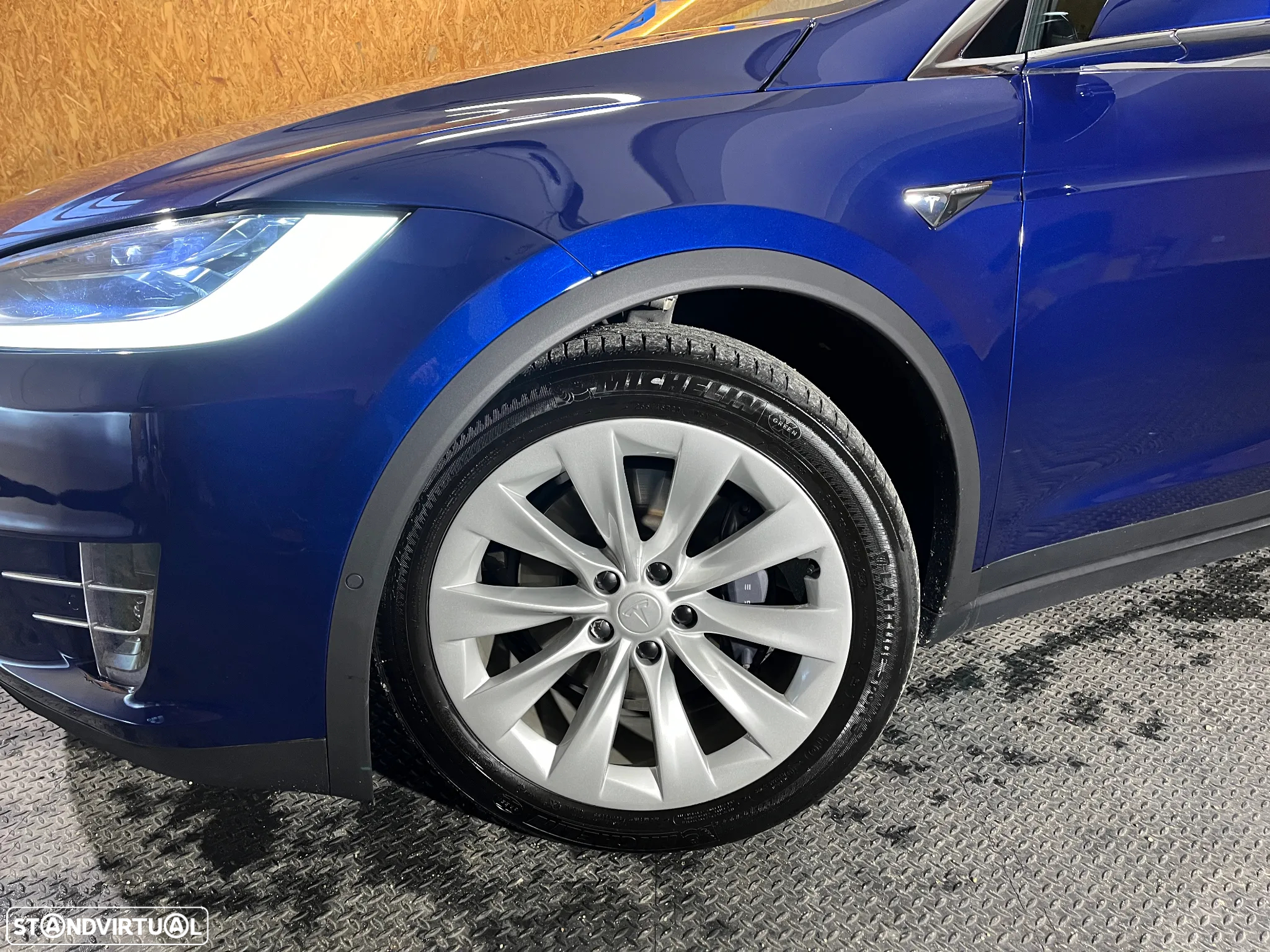 Tesla Model X 100D - 3