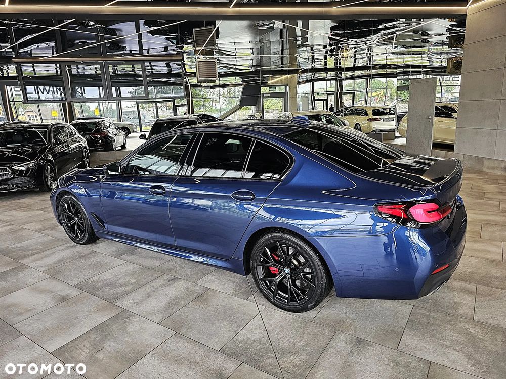 BMW Seria 5 530i xDrive mHEV M Sport sport - 6