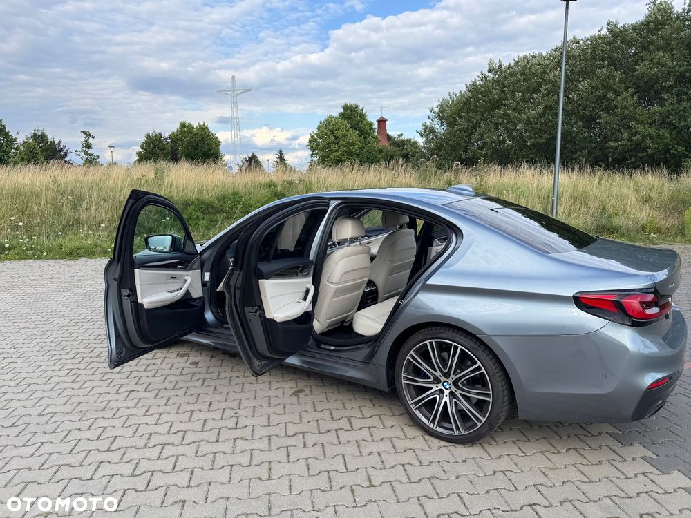 BMW Seria 5 530i xDrive M Sport sport - 12
