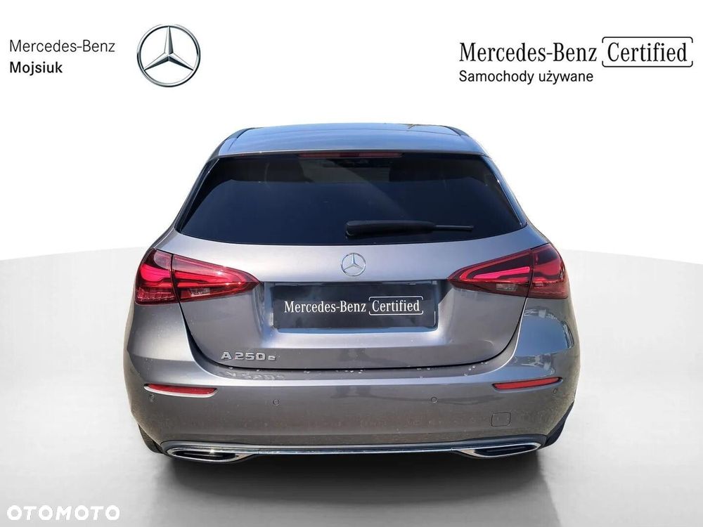 Mercedes-Benz Klasa A 250 e PHEV Progressive 8G-DCT - 6