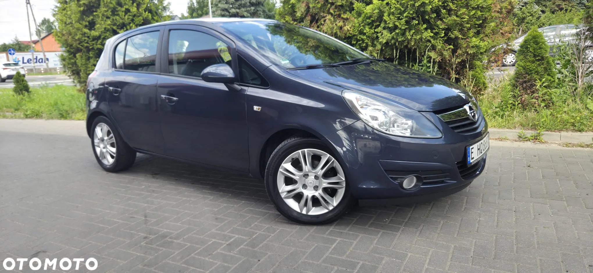 Opel Corsa 1.4 16V Cosmo - 23