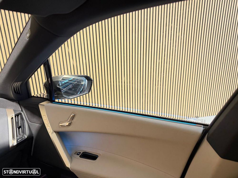 BMW iX xDrive40 - 25