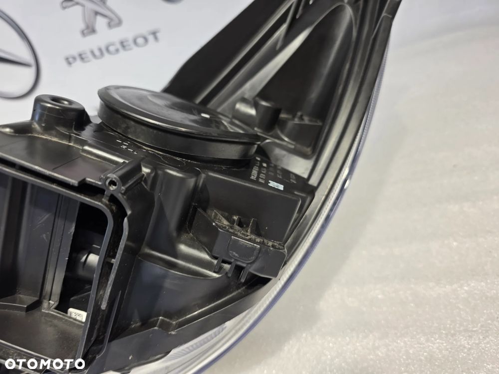 FORD FOCUS MK3 III LIFT 14- PRAWY XENON JASNY PRAWA LAMPA PRZEDNIA PRZÓD , NR F1EB-13D154-AB , NR AUKCJI LPP246 - 21