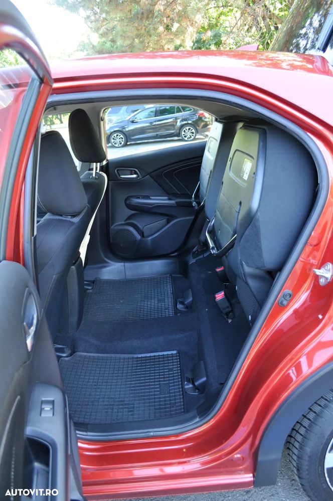 Honda Civic 1.8 i-VTEC MT Elegance - 23