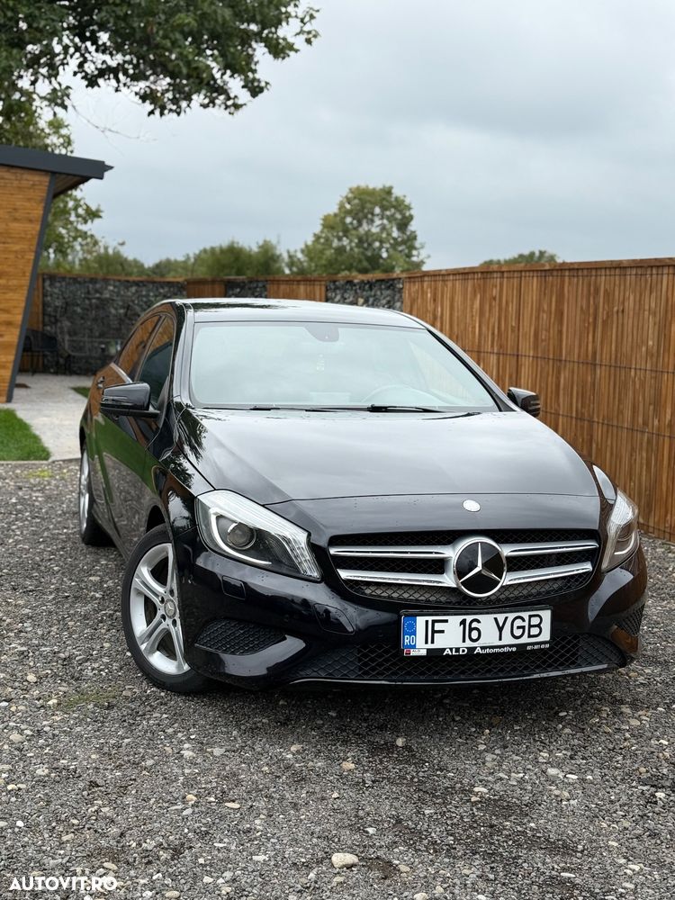 Mercedes-Benz A 180 7G-DCT - 2