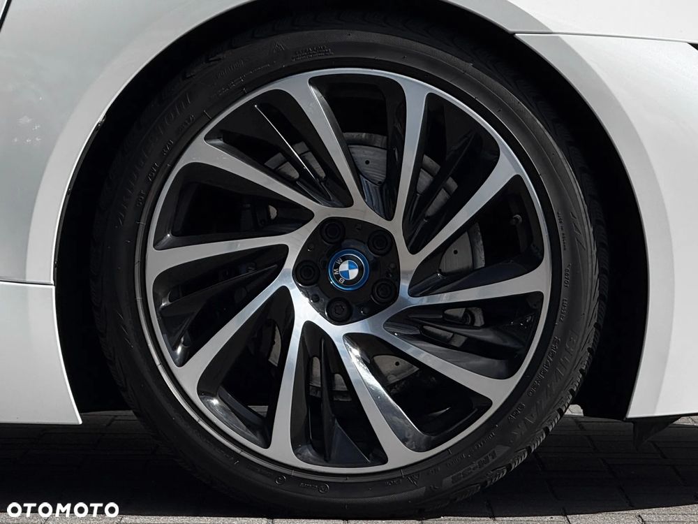 BMW i8 Standard - 13