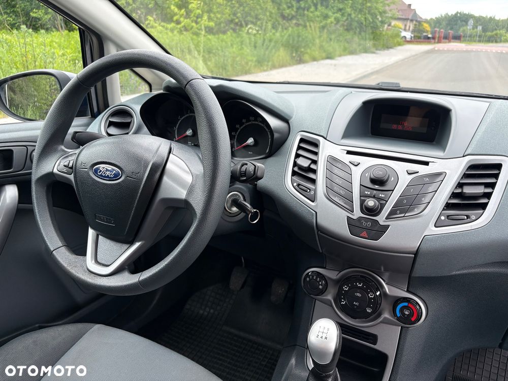 Ford Fiesta 1.25 Trend - 8