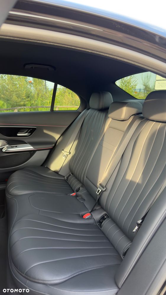 Mercedes-Benz Klasa E 220 d mHEV 4-Matic AMG 9G-Tronic - 18