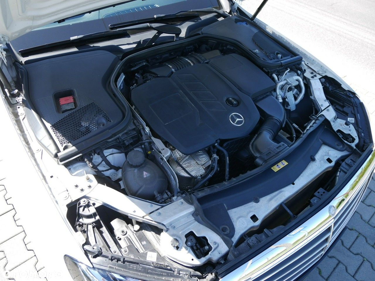 Mercedes-Benz Klasa E 220 d 9G-TRONIC - 30