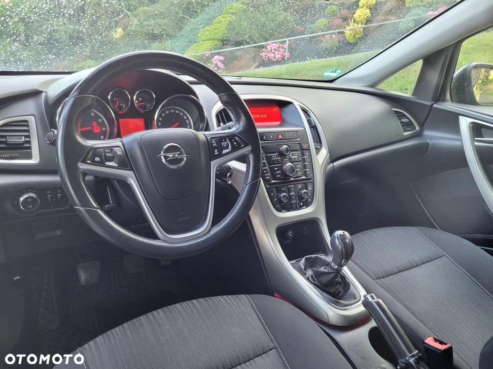 Opel Astra 1.6 Innovation - 8
