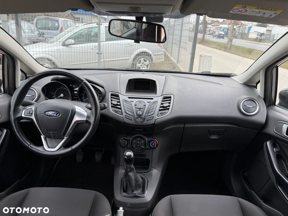 Ford Fiesta 1.5 TDCi SYNC Edition - 17