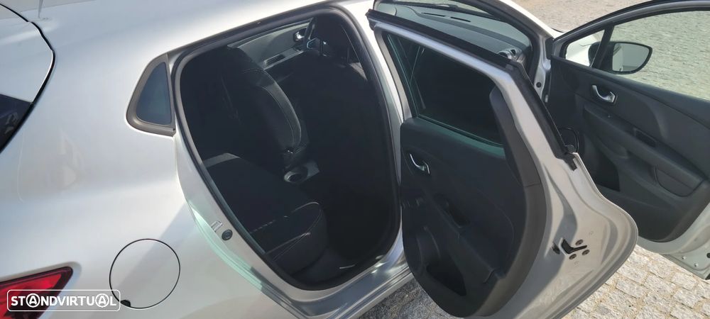 Renault Clio 1.5 dCi Limited EDition - 10