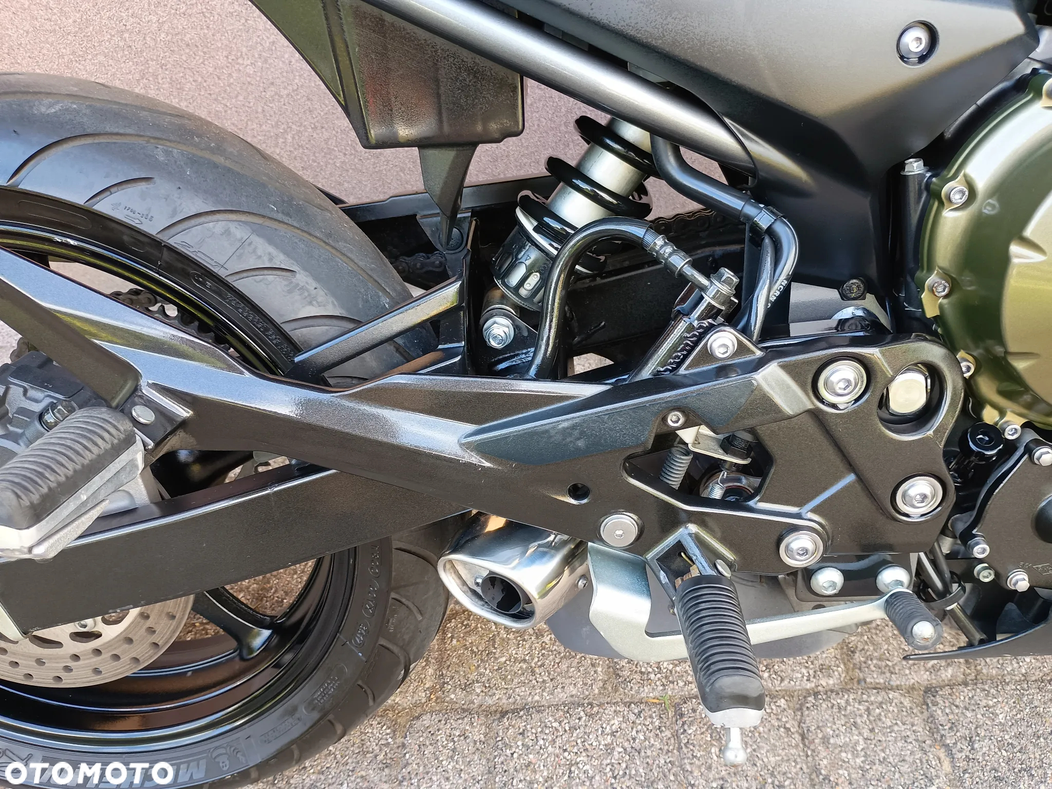Yamaha XJR - 25