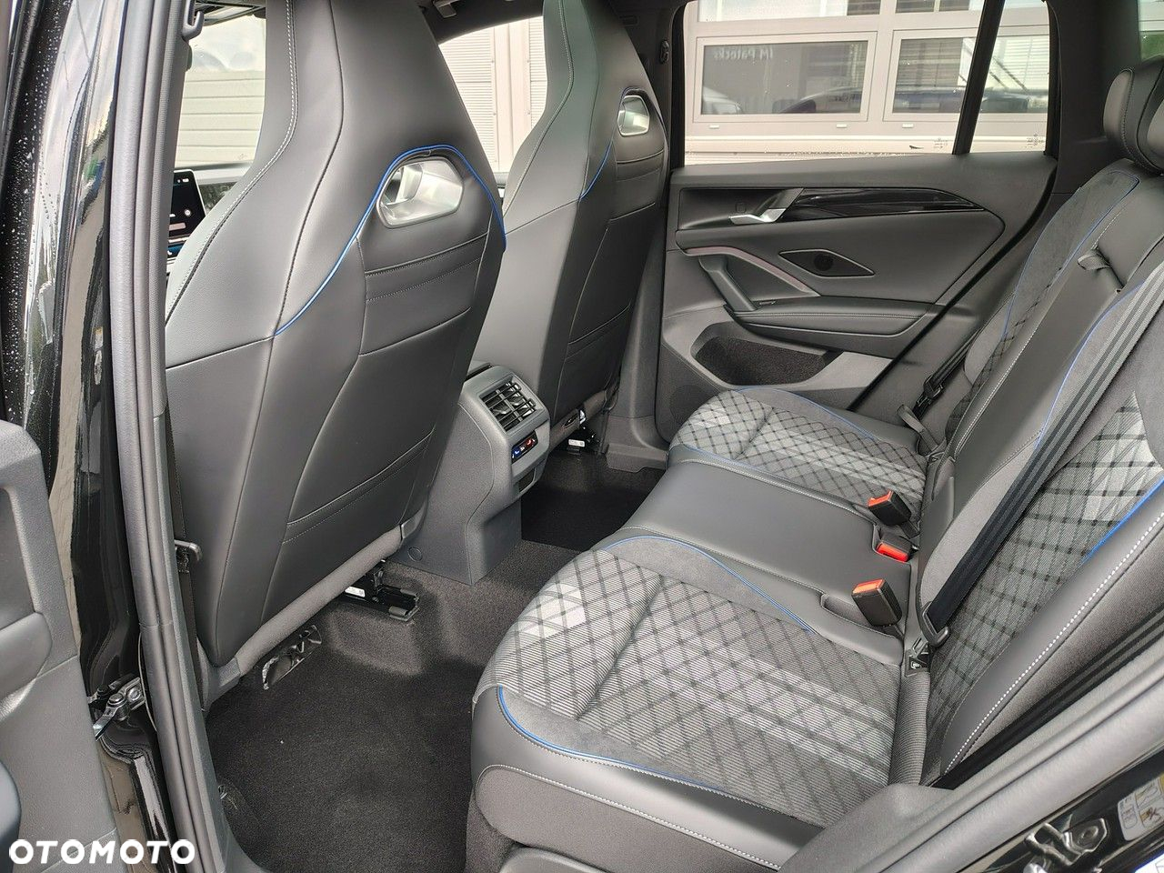 Volkswagen Tiguan 1.5 eHybrid PHEV R-Line Plus DSG - 10