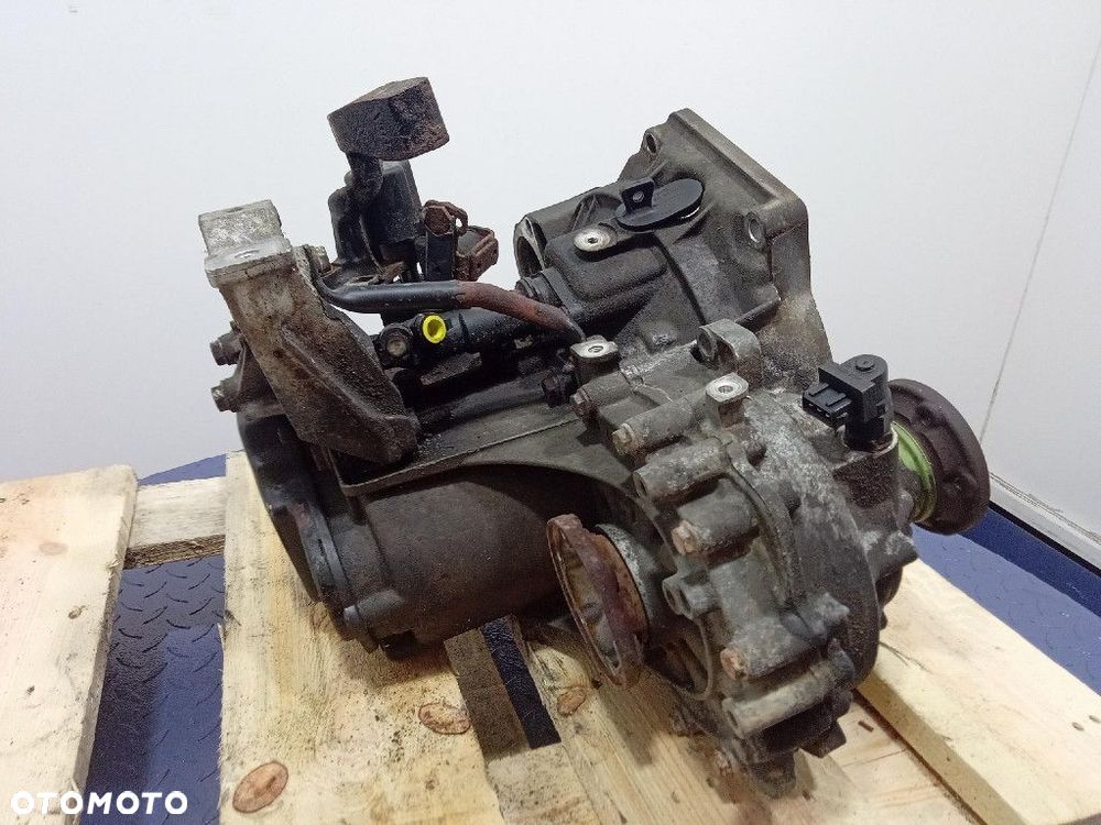 VW GOLF IV A3 8L 1.8 TURBO SKRZYNIA MANUALNA MANUAL DTK - 11