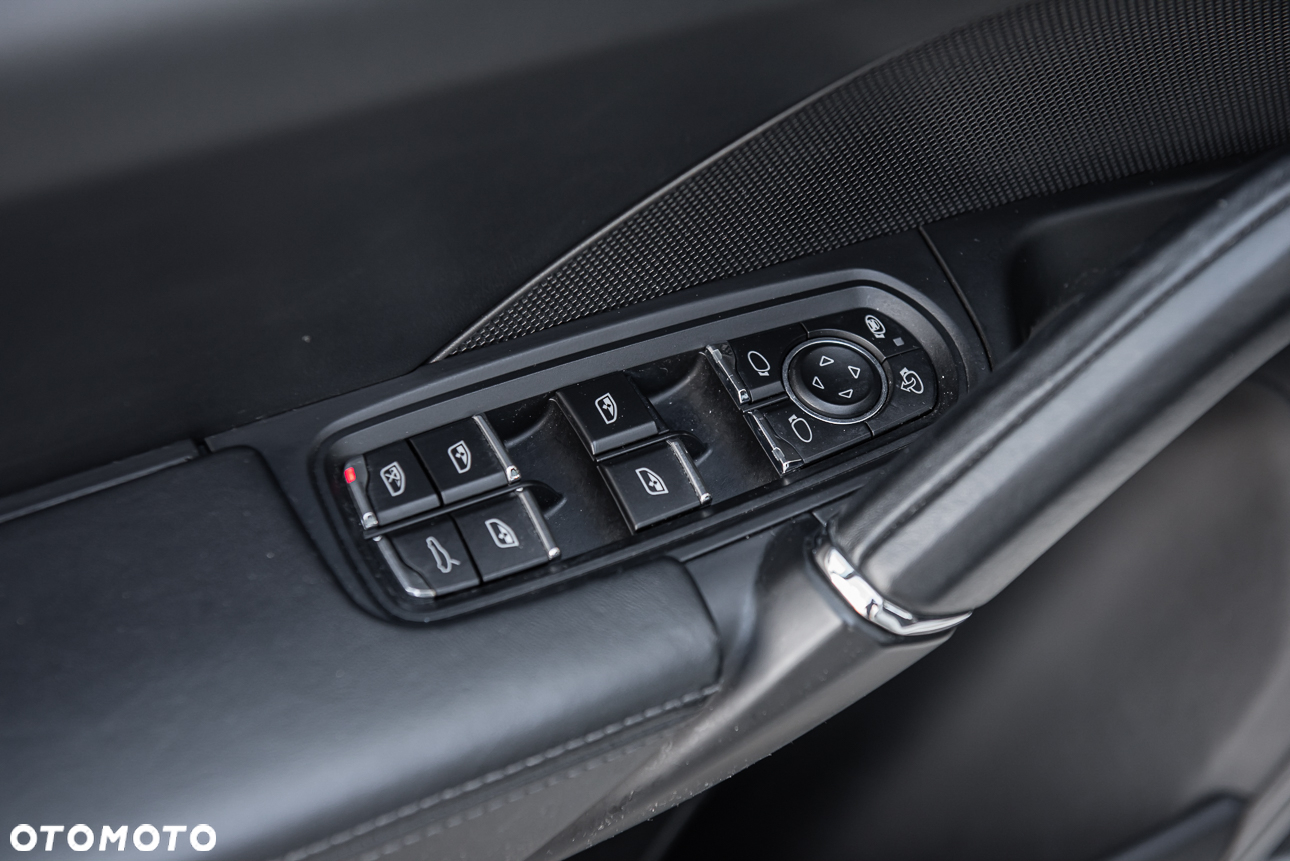 Porsche Cayenne Diesel Platinum Edition - 17