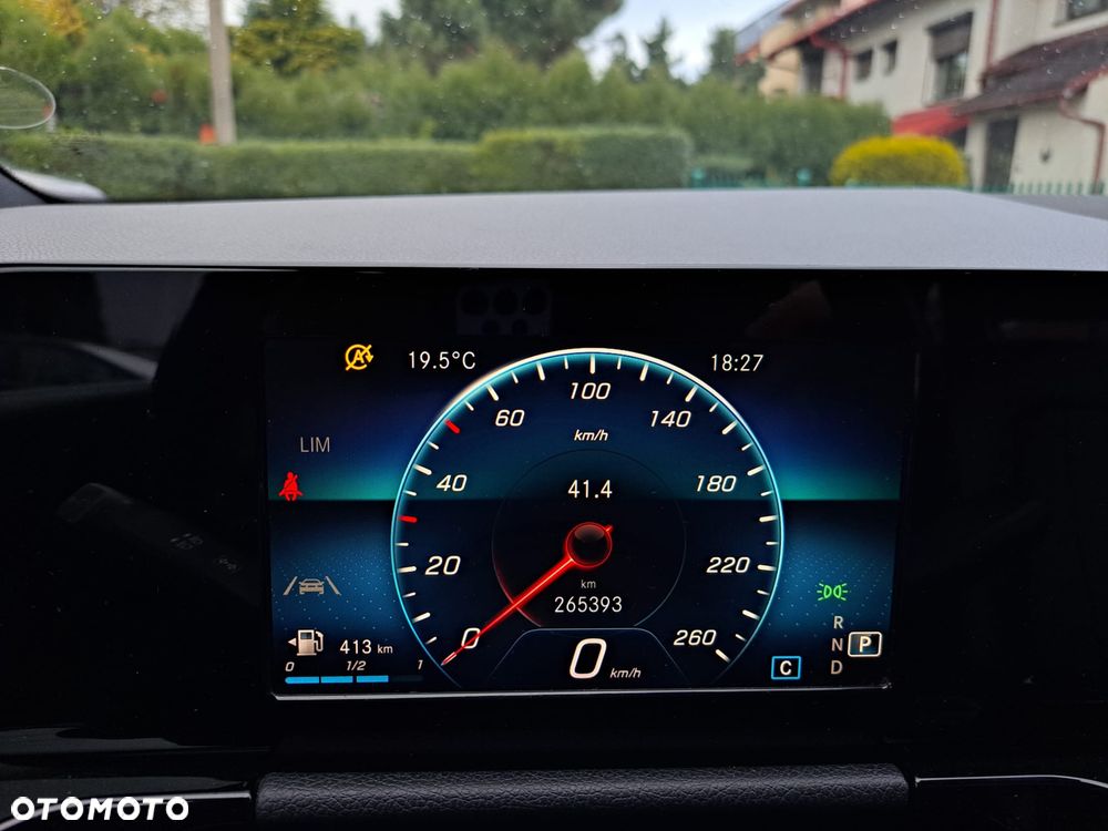 Mercedes-Benz Klasa B 180 d 7G-DCT Edition 2020 - 28