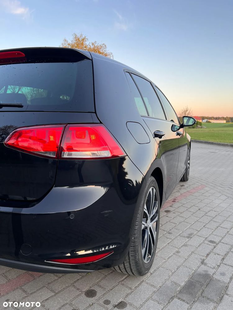 Volkswagen Golf 2.0 TDI BlueMotion Technology Lounge - 8
